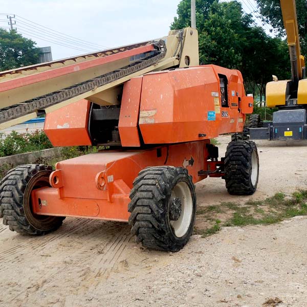 Used JLG 800S Boom lift