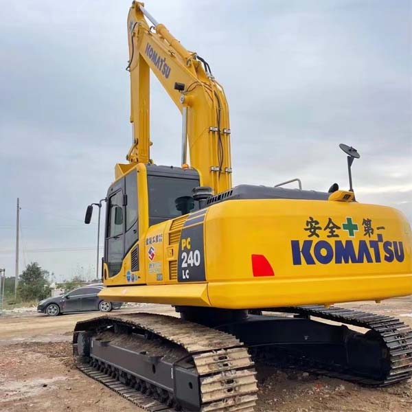 Used KOMATSU PC240 — product image