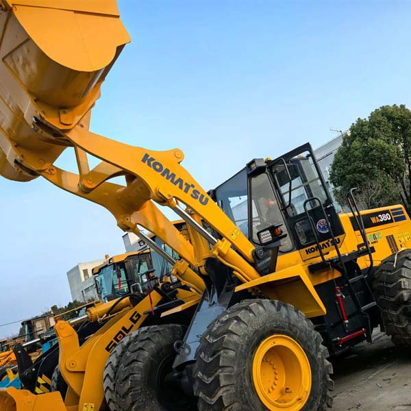 Used KOMATSU WA380 — product image