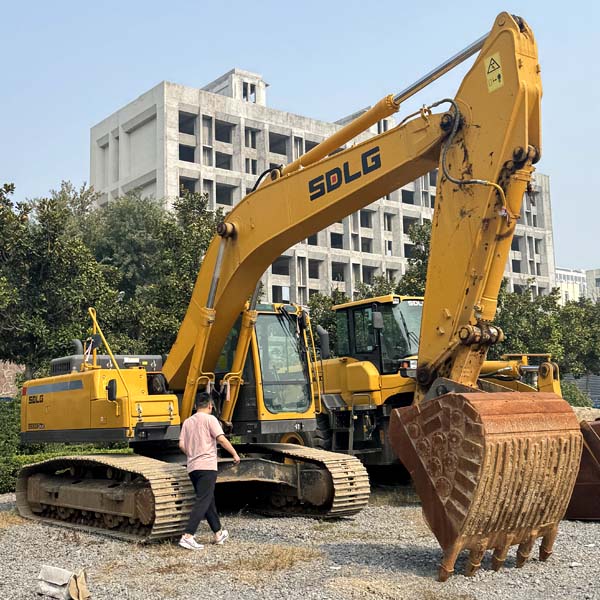 Used SDLG E6360F PLUS