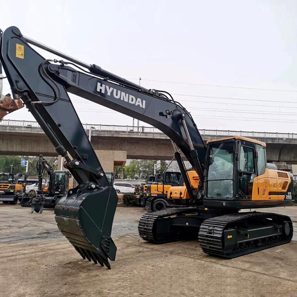 Used HYUNDAI HX200