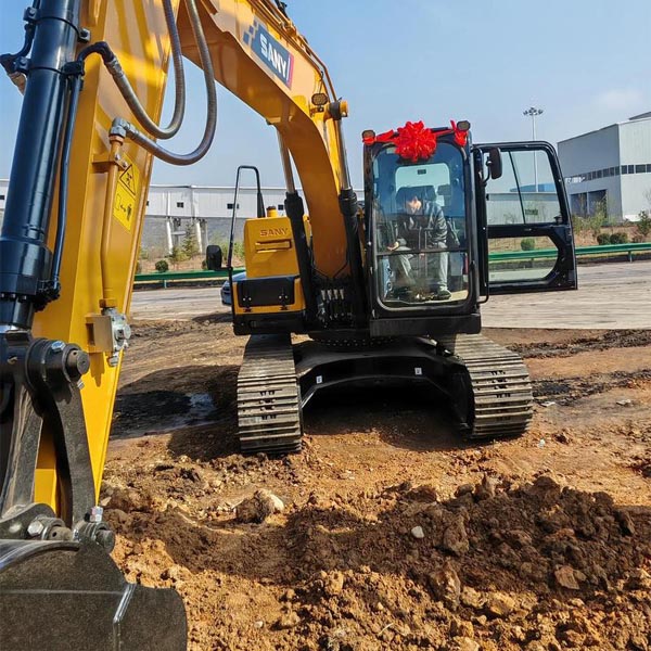 Used SANY SY135C — product image